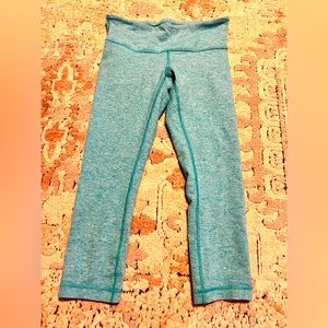 Lululemon crop leggings